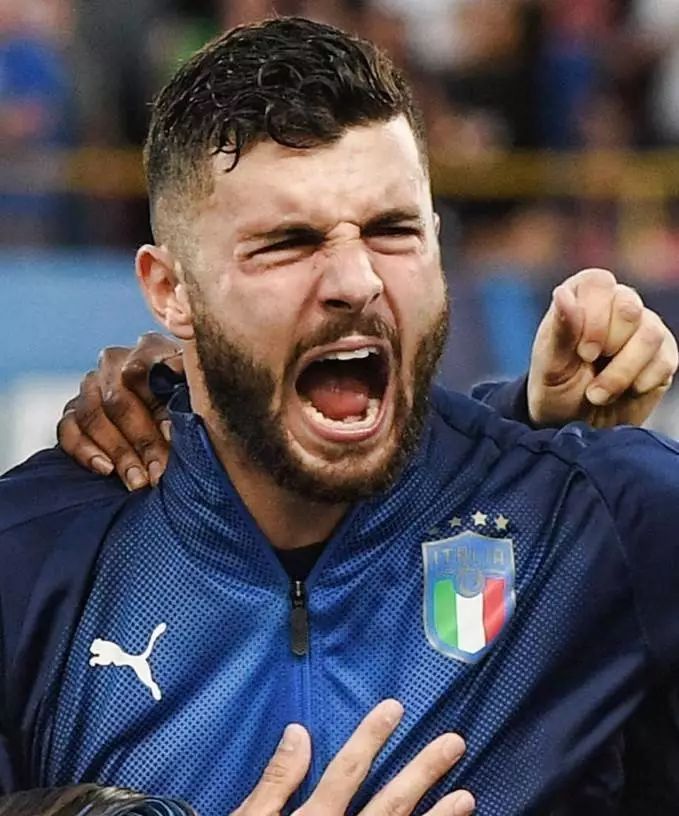 续的球迷参 续的球迷参