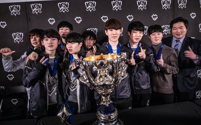 本质上是在 本质上是在