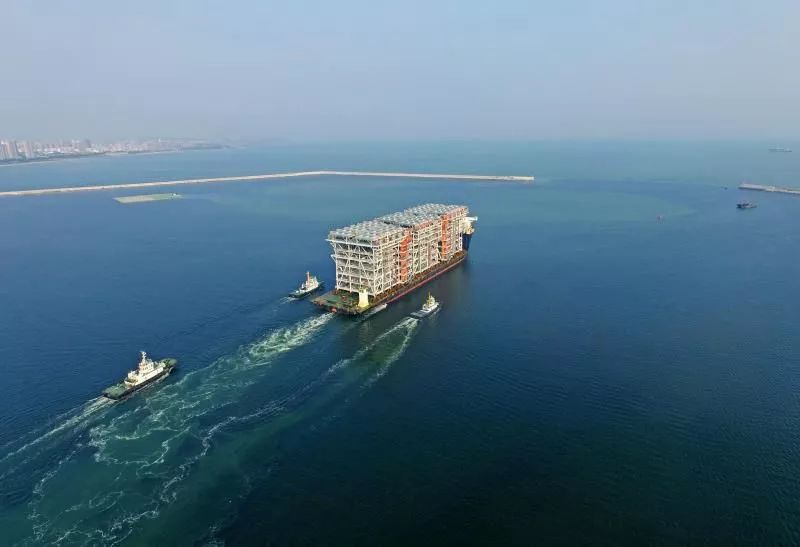 仍是临场执 仍是临场执